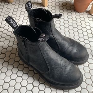 Doc Marten Chelsea Boot